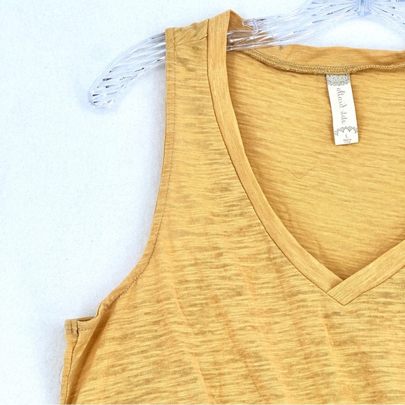 Altar’d State Women’s Twist Front Tank Top Large Mustard Yellow Casual - Picture 3 of 15